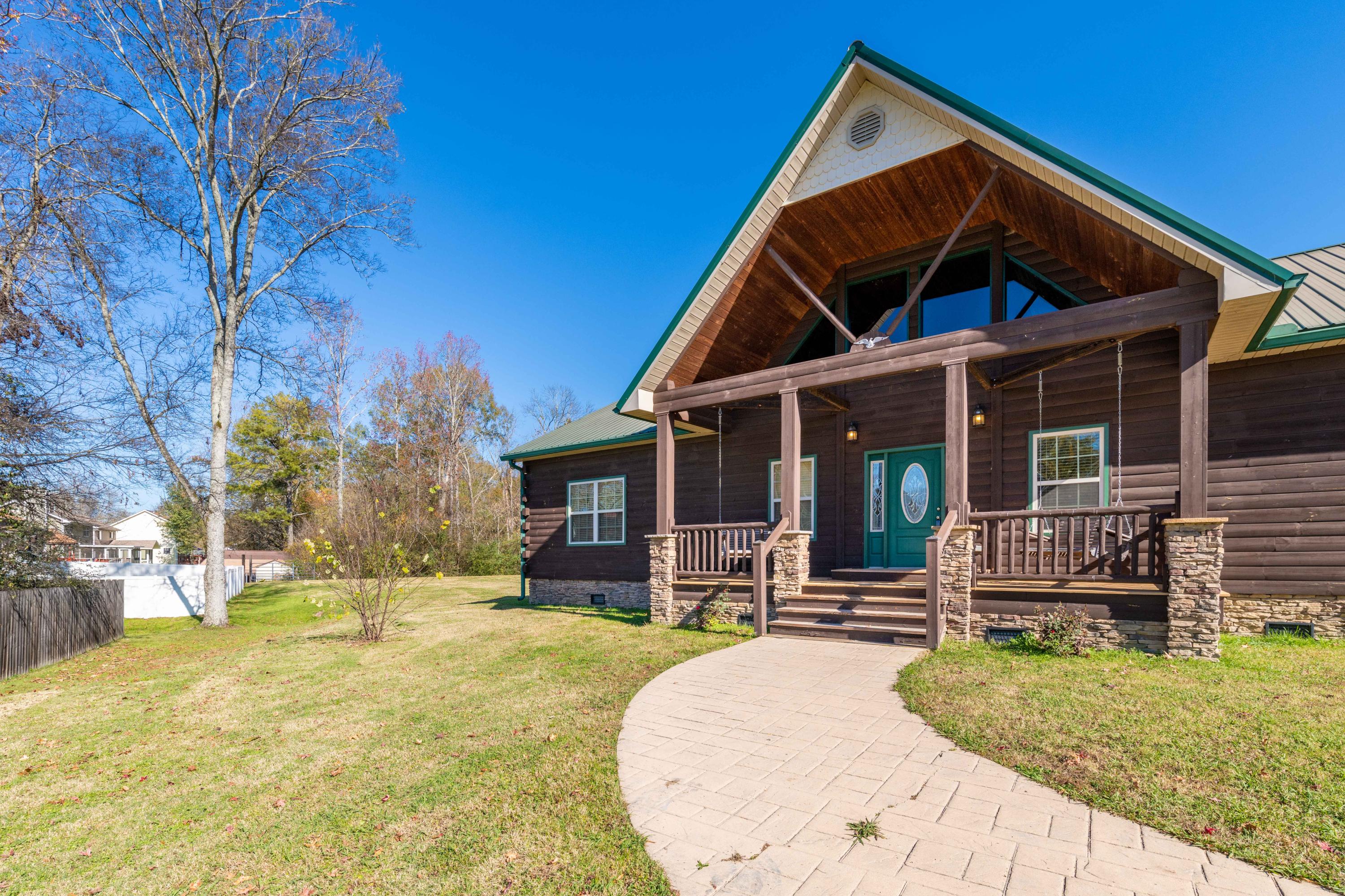 1882 Prigmore Road Chattanooga, TN 37412 - Photo 1 of 41 D85_1667