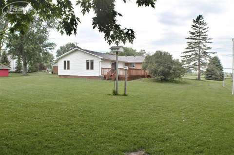 13404 North Linden Road Clio, MI 48420 - Photo 27 of 33 20402226-26.JPG