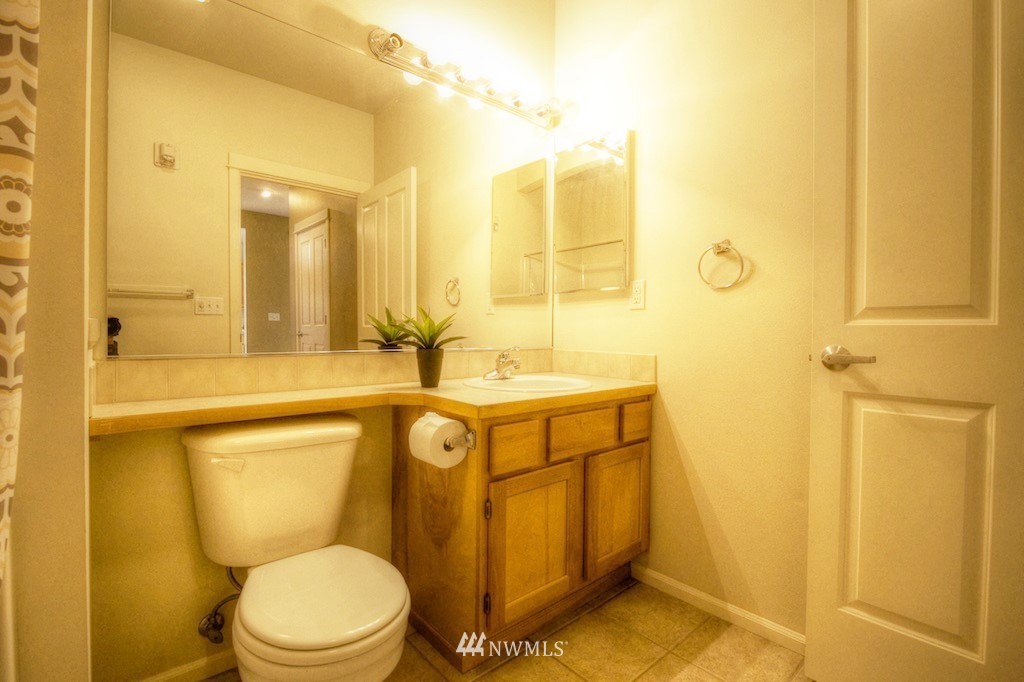 10850 Southeast 187th Lane Renton, WA 98055 - Photo 15 of 18 Gallery Image 15