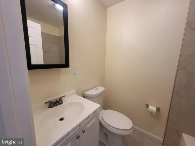 $1,200 | 561 Homestead Road, Unit B, Wilmington, DE 19805