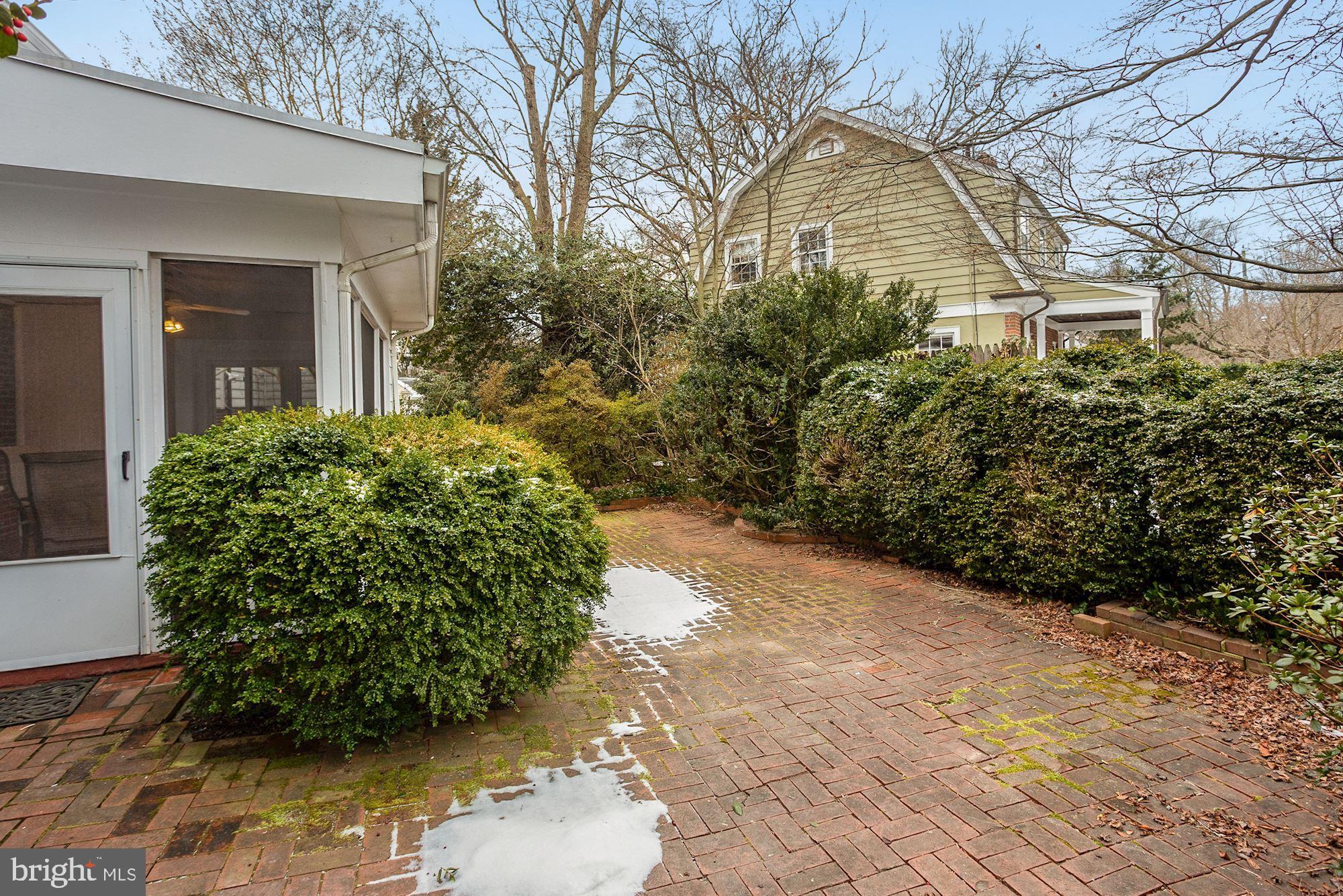 5724 Nebraska Avenue Northwest Washington, DC 20015 - Photo 13 of 28