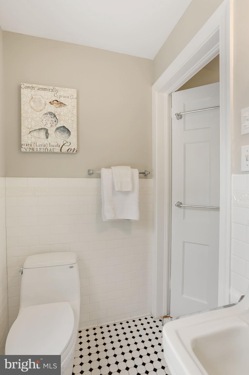 5724 Nebraska Avenue Northwest Washington, DC 20015 - Photo 19 of 28 primary en suite bathroom