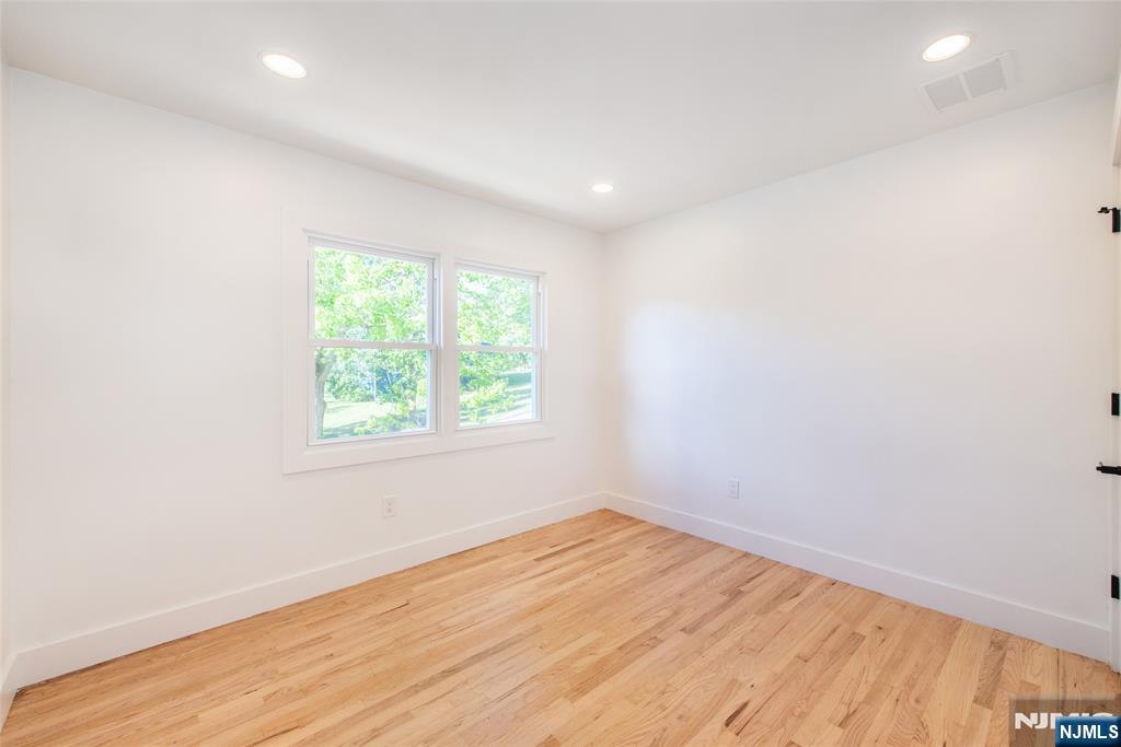13 Arverne Road West Orange, NJ 07052 - Photo 12 of 23