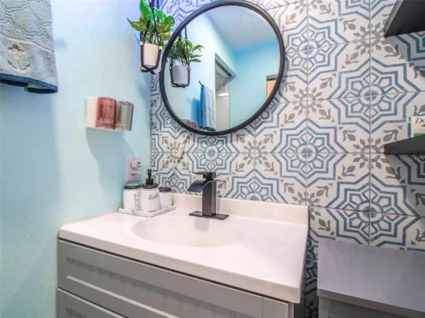 $2,100 | Undisclosed Address, Orlando, FL 32806