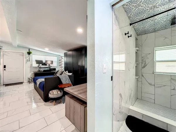 $2,100 | Undisclosed Address, Orlando, FL 32806