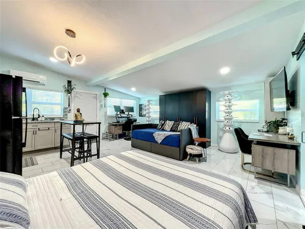 $2,100 | Undisclosed Address, Orlando, FL 32806