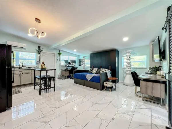 $2,100 | Undisclosed Address, Orlando, FL 32806