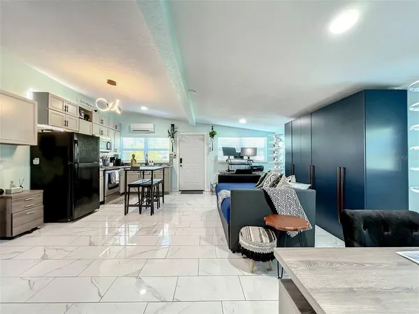 $2,100 | Undisclosed Address, Orlando, FL 32806