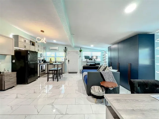 $2,200 | Undisclosed Address, Orlando, FL 32806