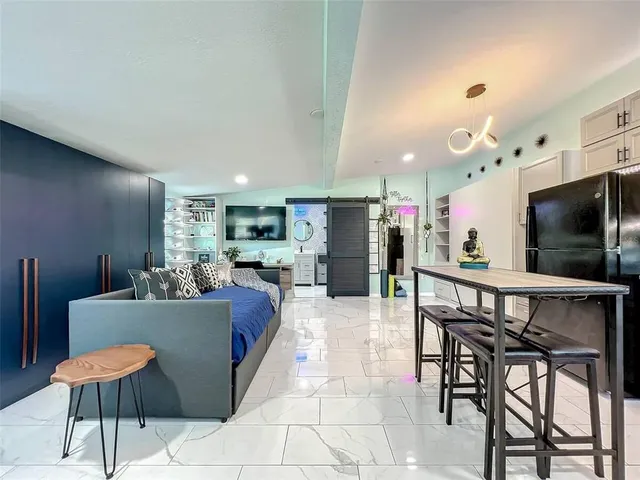 $2,200 | Undisclosed Address, Orlando, FL 32806