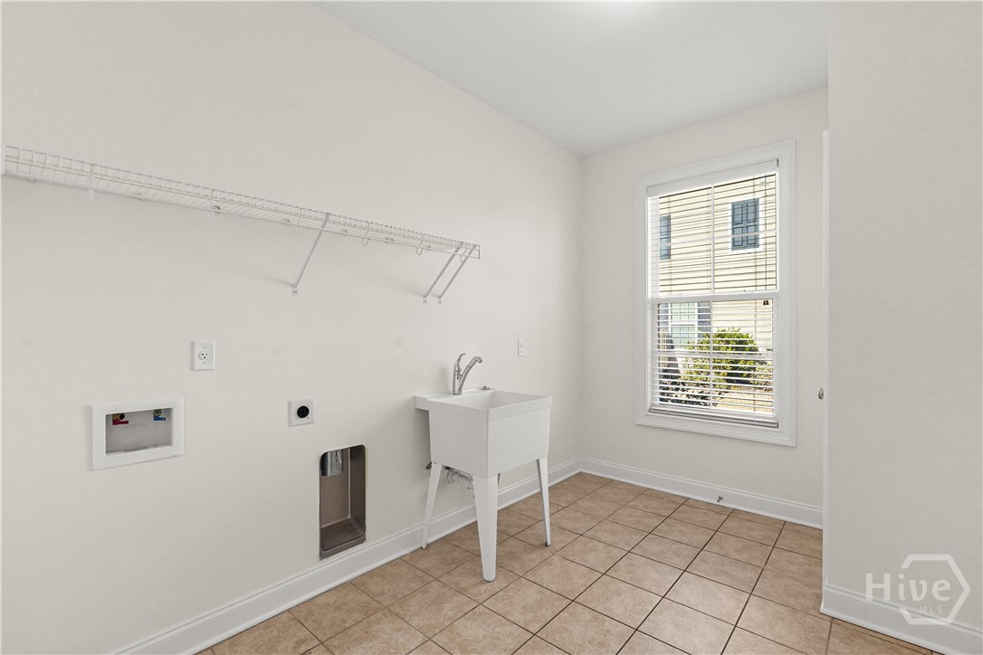 5 Ashstead Lane Pooler, GA 31322 - Photo 20 of 39 Laundry room with sink and closet
