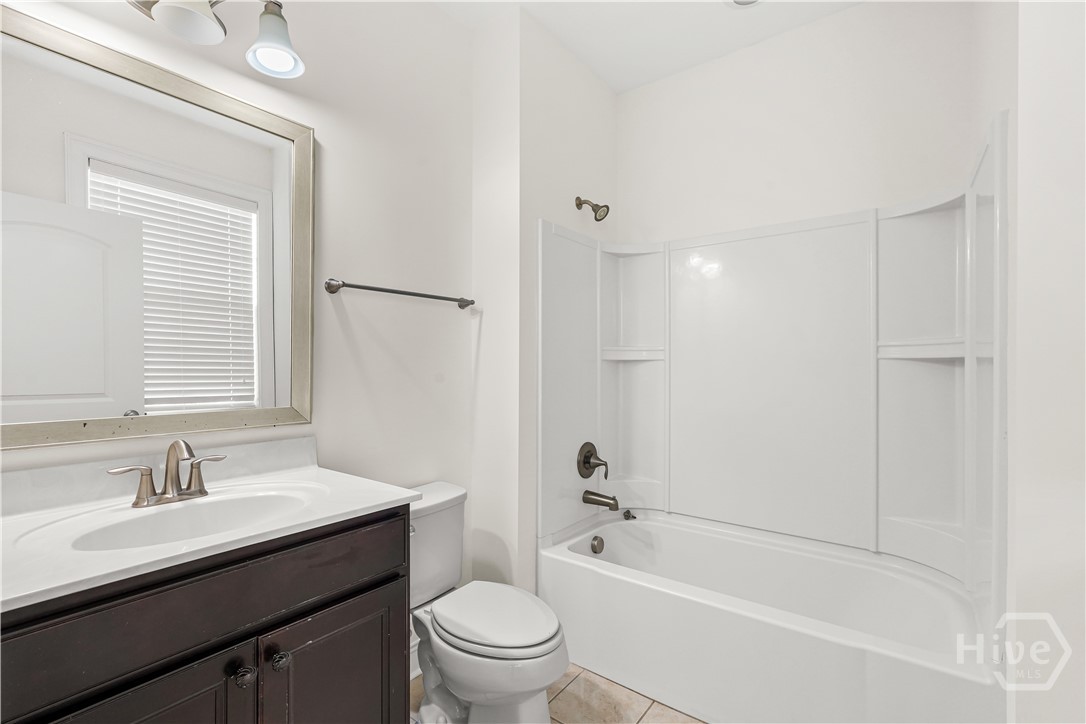 5 Ashstead Lane Pooler, GA 31322 - Photo 22 of 39 Bath in downstairs bedroom