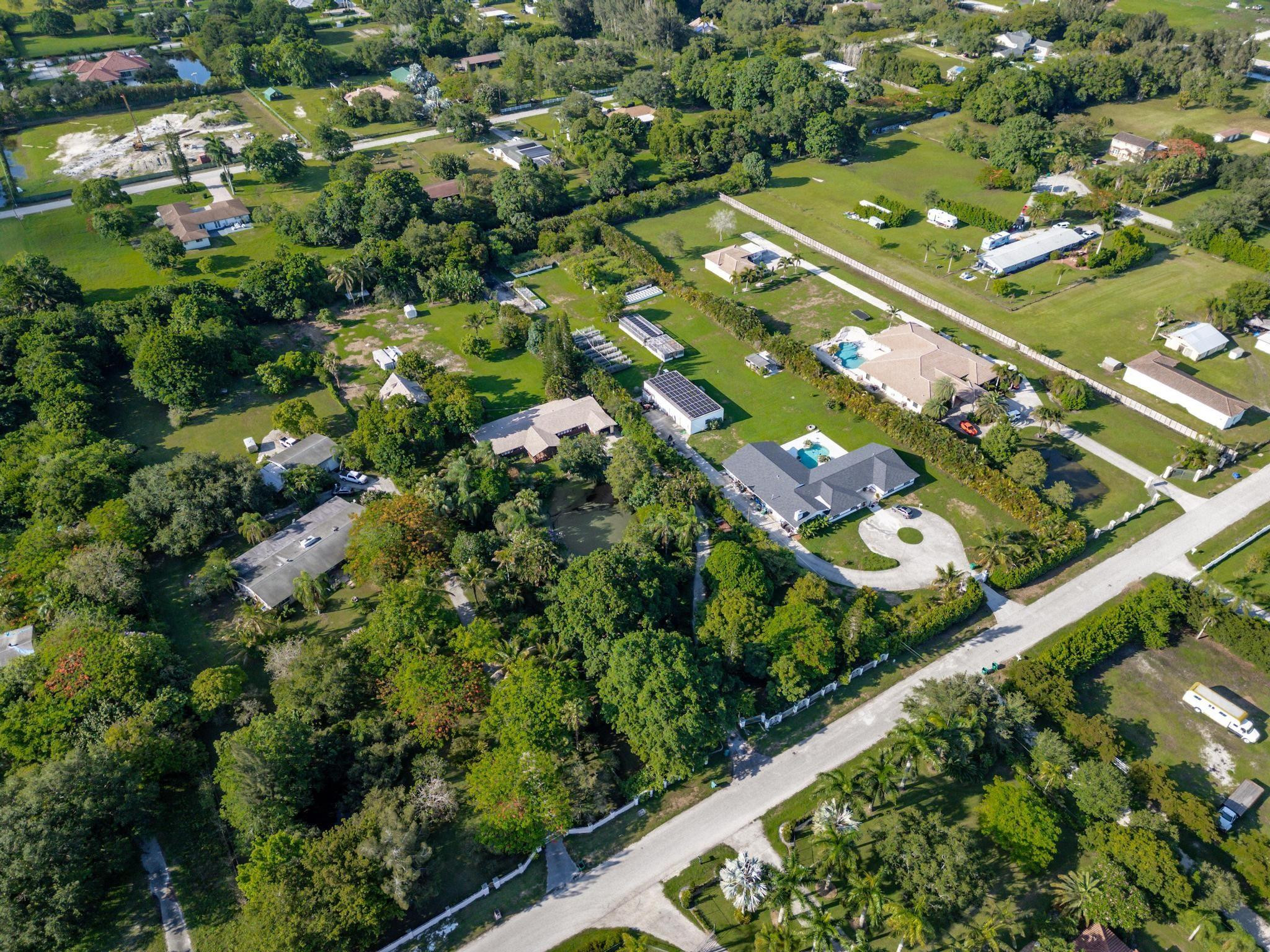 17501 Southwest 61st Court Southwest Ranches, FL 33331 - Photo 5 of 21 Photo 5