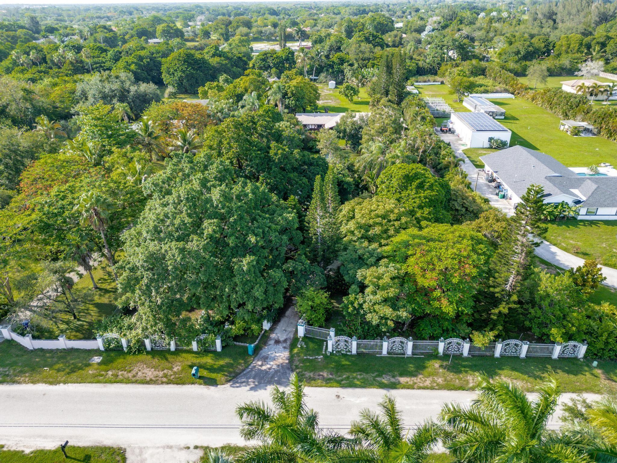 17501 Southwest 61st Court Southwest Ranches, FL 33331 - Photo 9 of 21 Photo 9