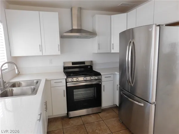 $1,950 | 4524 Fulton Place, Las Vegas, NV 89107