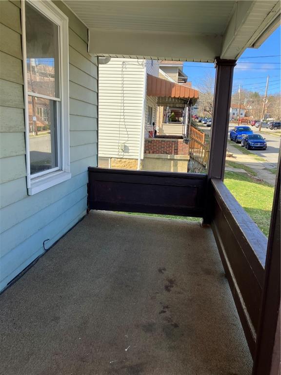 400 3rd Street Butler, PA 16001 - Photo 16 of 19 a room with window