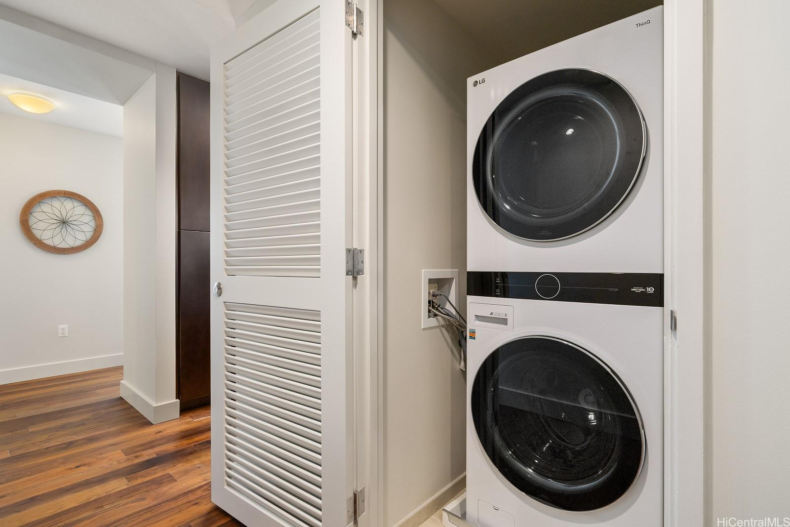 1189 Waimanu Street, Unit 4204 Honolulu, HI 96814 - Photo 13 of 25 Stacked laundry center