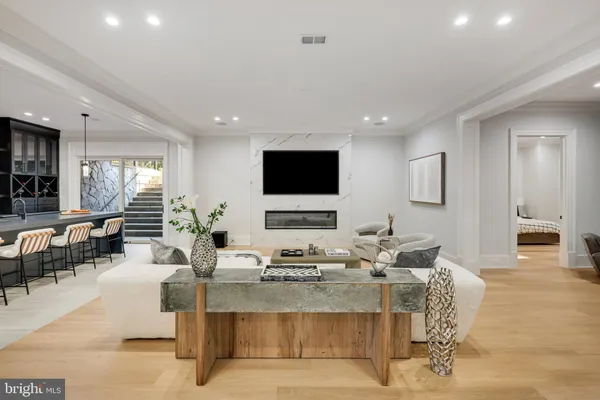 $5,489,000 | 725 Lawton Street, McLean, VA 22101