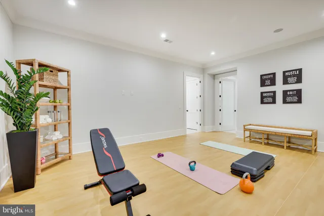 $5,489,000 | 725 Lawton Street, McLean, VA 22101