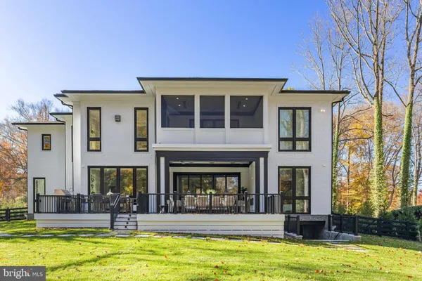 $5,489,000 | 725 Lawton Street, McLean, VA 22101