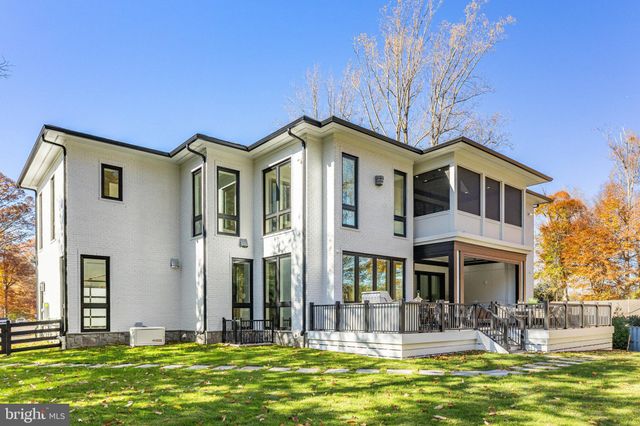 $5,489,000 | 725 Lawton Street, McLean, VA 22101