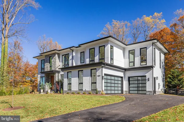 $5,489,000 | 725 Lawton Street, McLean, VA 22101