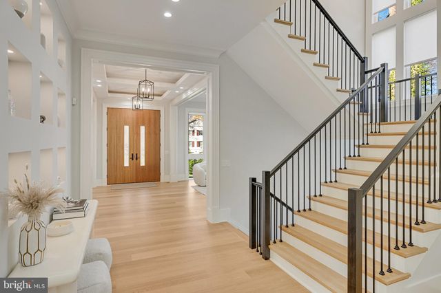 $5,489,000 | 725 Lawton Street, McLean, VA 22101
