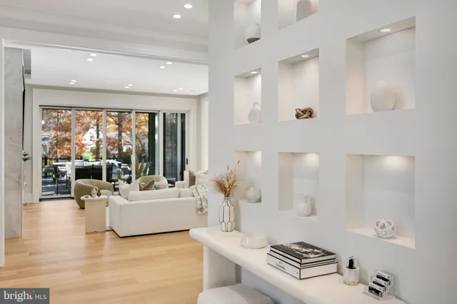 $5,489,000 | 725 Lawton Street, McLean, VA 22101