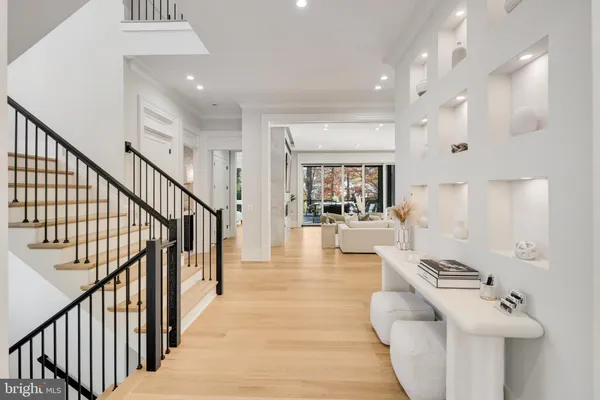 $5,489,000 | 725 Lawton Street, McLean, VA 22101