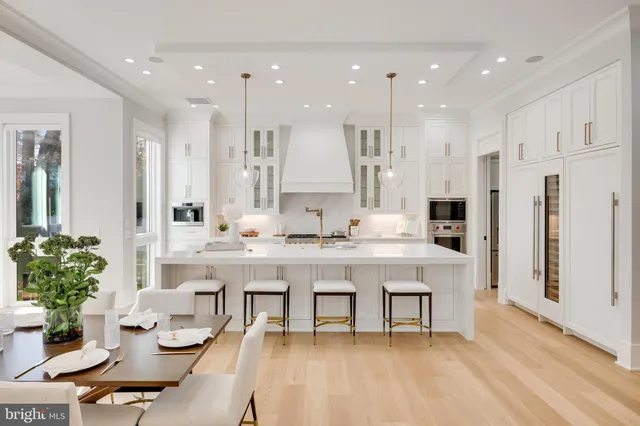 $5,489,000 | 725 Lawton Street, McLean, VA 22101