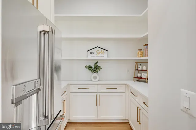 $5,489,000 | 725 Lawton Street, McLean, VA 22101