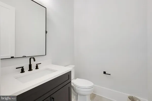 $5,489,000 | 725 Lawton Street, McLean, VA 22101