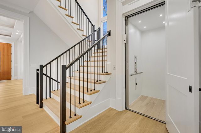 $5,489,000 | 725 Lawton Street, McLean, VA 22101