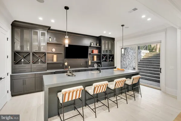 $5,489,000 | 725 Lawton Street, McLean, VA 22101