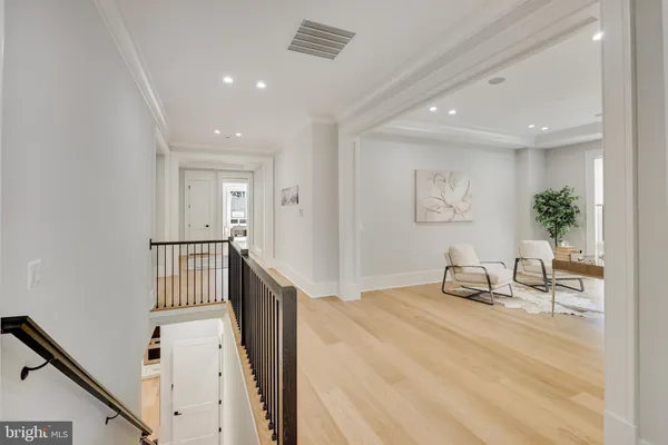 $5,489,000 | 725 Lawton Street, McLean, VA 22101