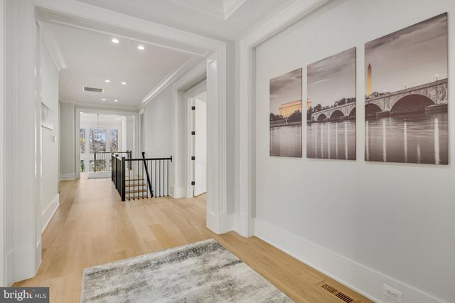 $5,489,000 | 725 Lawton Street, McLean, VA 22101