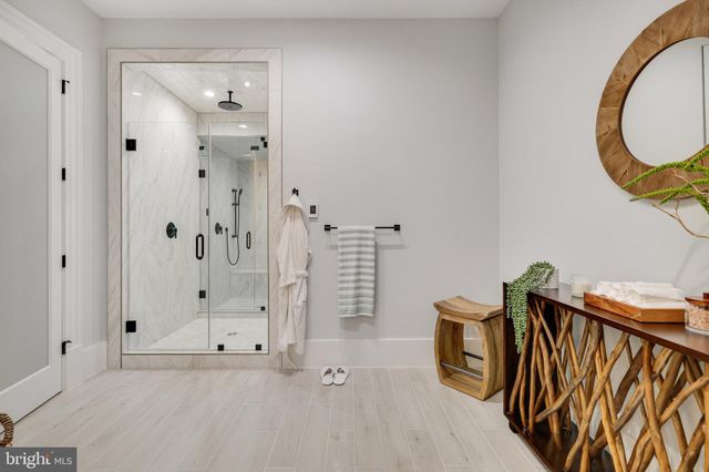 $5,489,000 | 725 Lawton Street, McLean, VA 22101