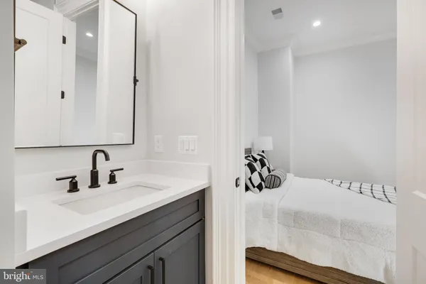 $5,489,000 | 725 Lawton Street, McLean, VA 22101