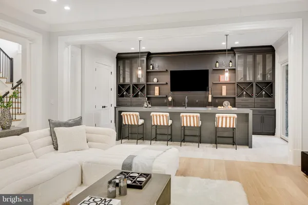 $5,489,000 | 725 Lawton Street, McLean, VA 22101
