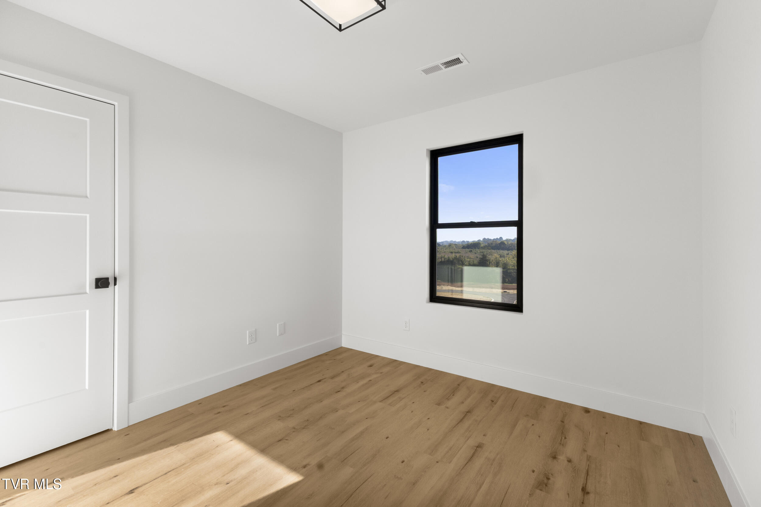 480 Noes Chapel Road Morristown, TN 37814 - Photo 28 of 40 31_img_3471