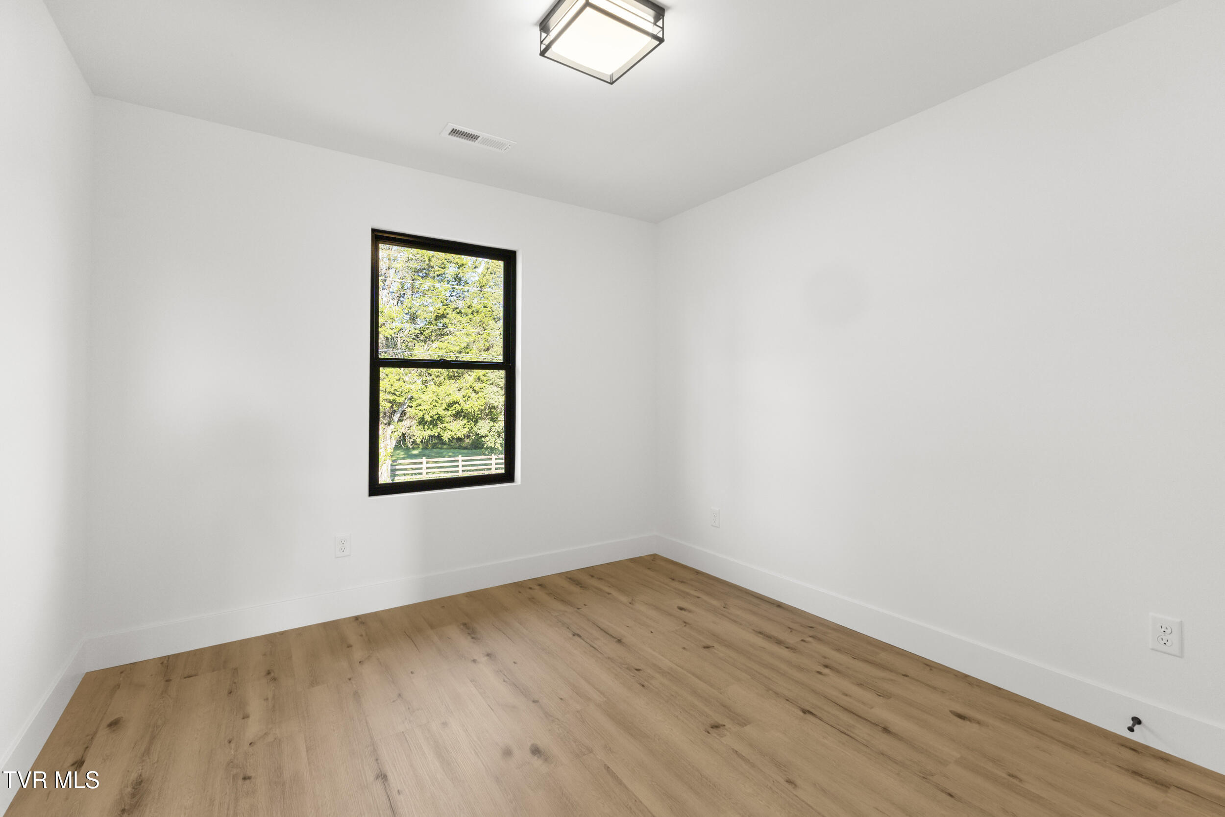 480 Noes Chapel Road Morristown, TN 37814 - Photo 31 of 40 35_img_3492