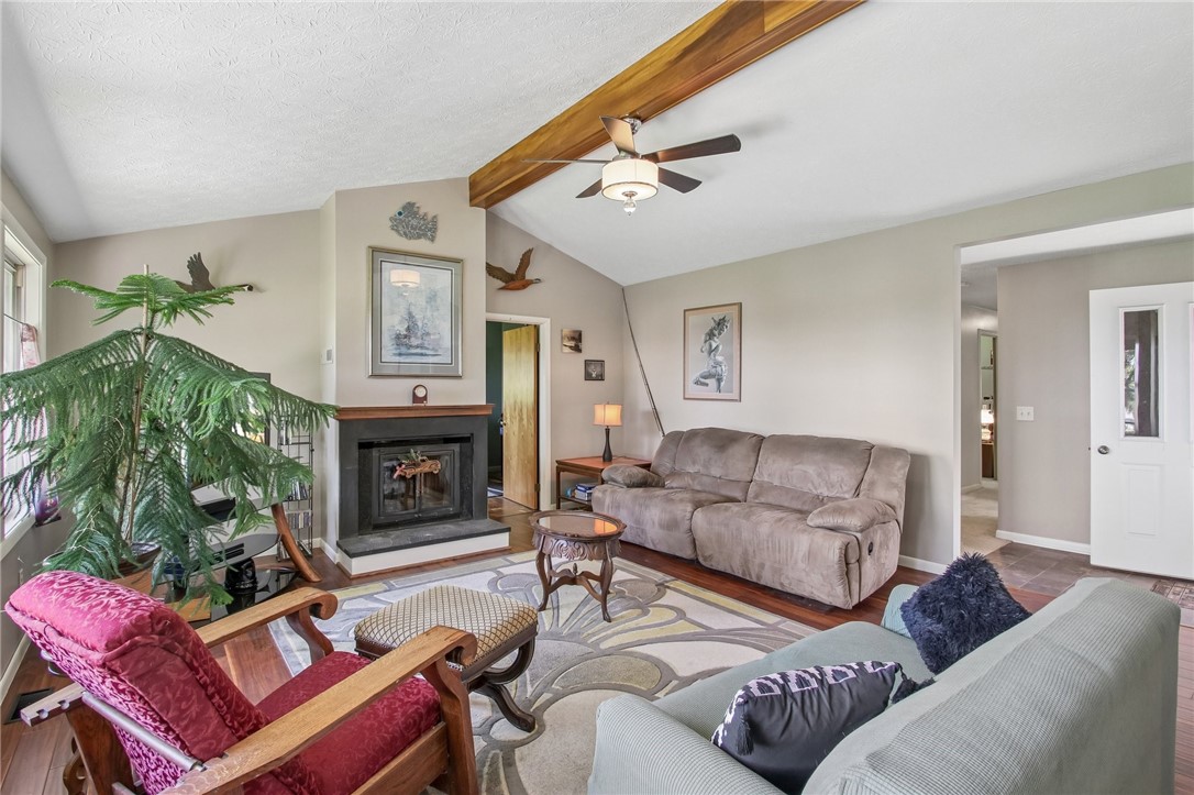 536 Lake Road Webster, NY 14580 - Photo 8 of 45