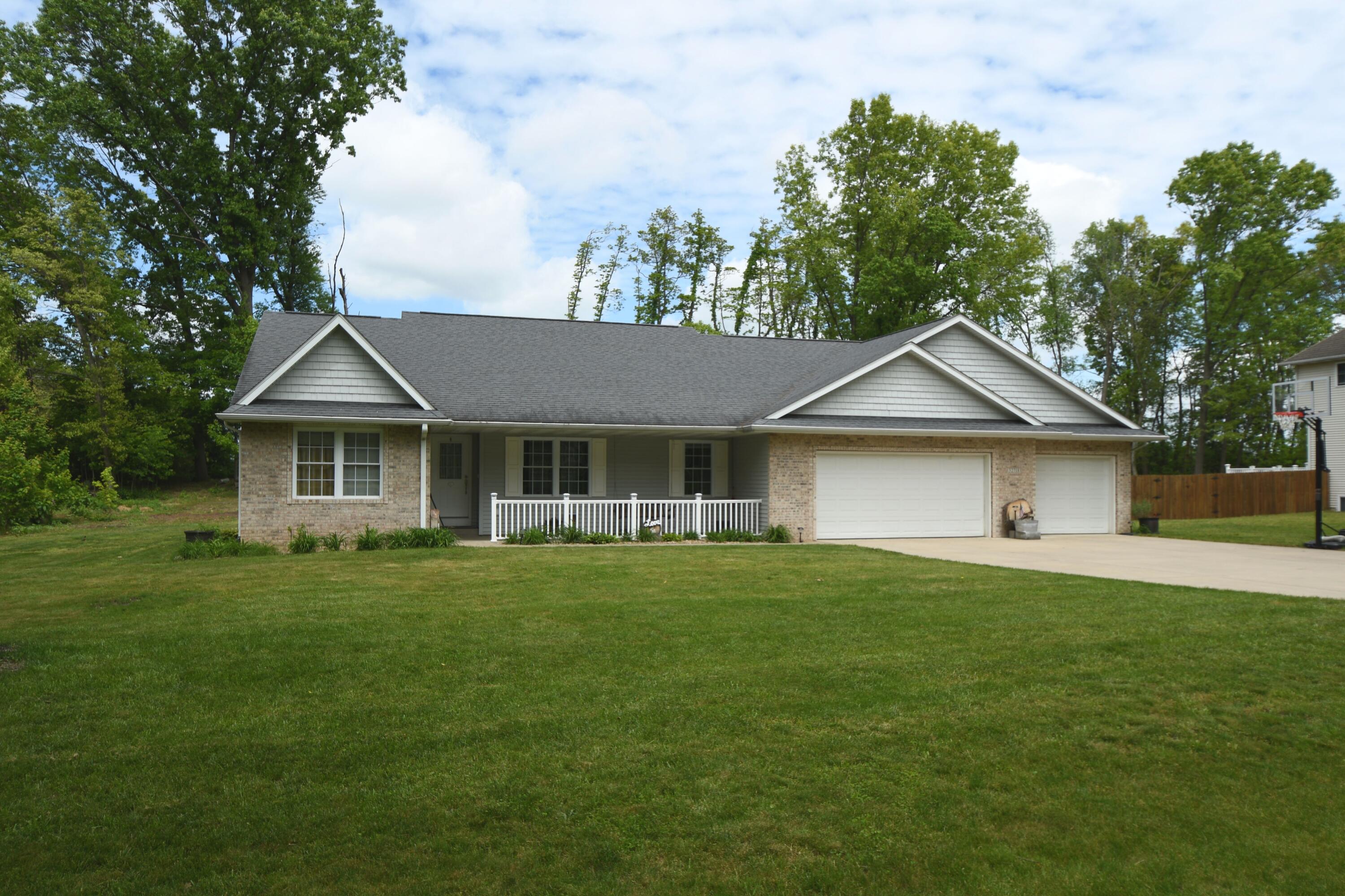 32718 Robin Road Paw Paw, MI 49079 - Photo 3 of 63 DSC_3034