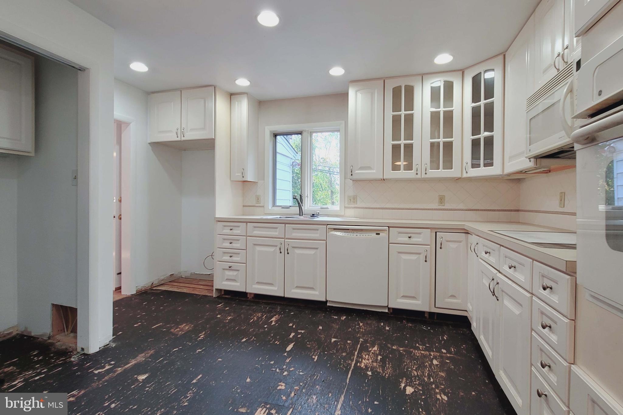 120 Snyder Lane Springfield, PA 19064 - Photo 11 of 28 Gallery Image 11