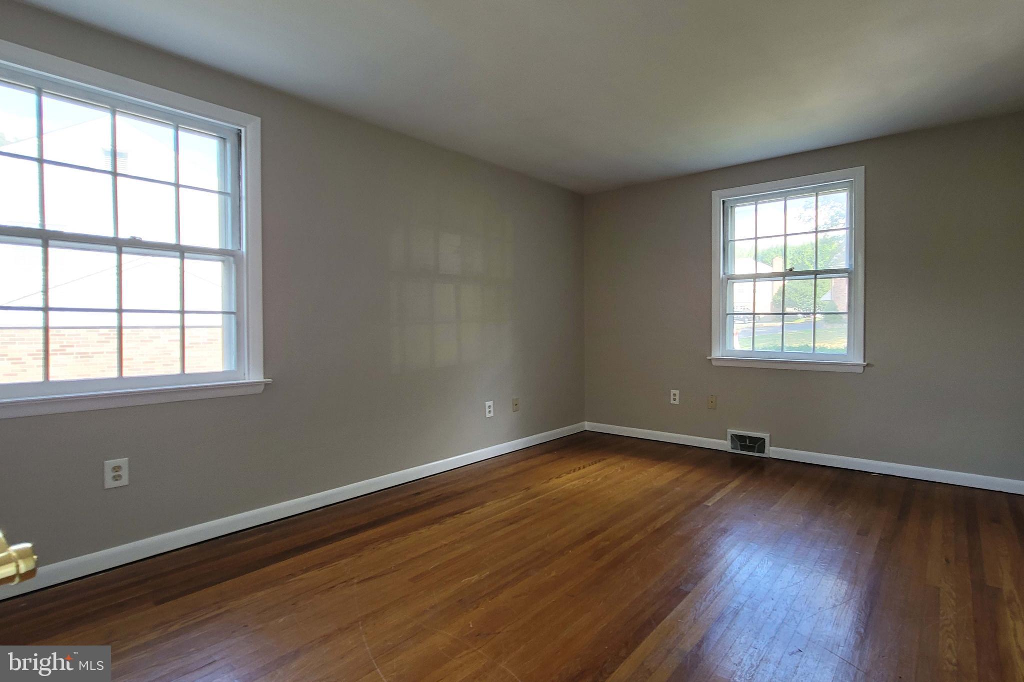 120 Snyder Lane Springfield, PA 19064 - Photo 15 of 28 Gallery Image 15
