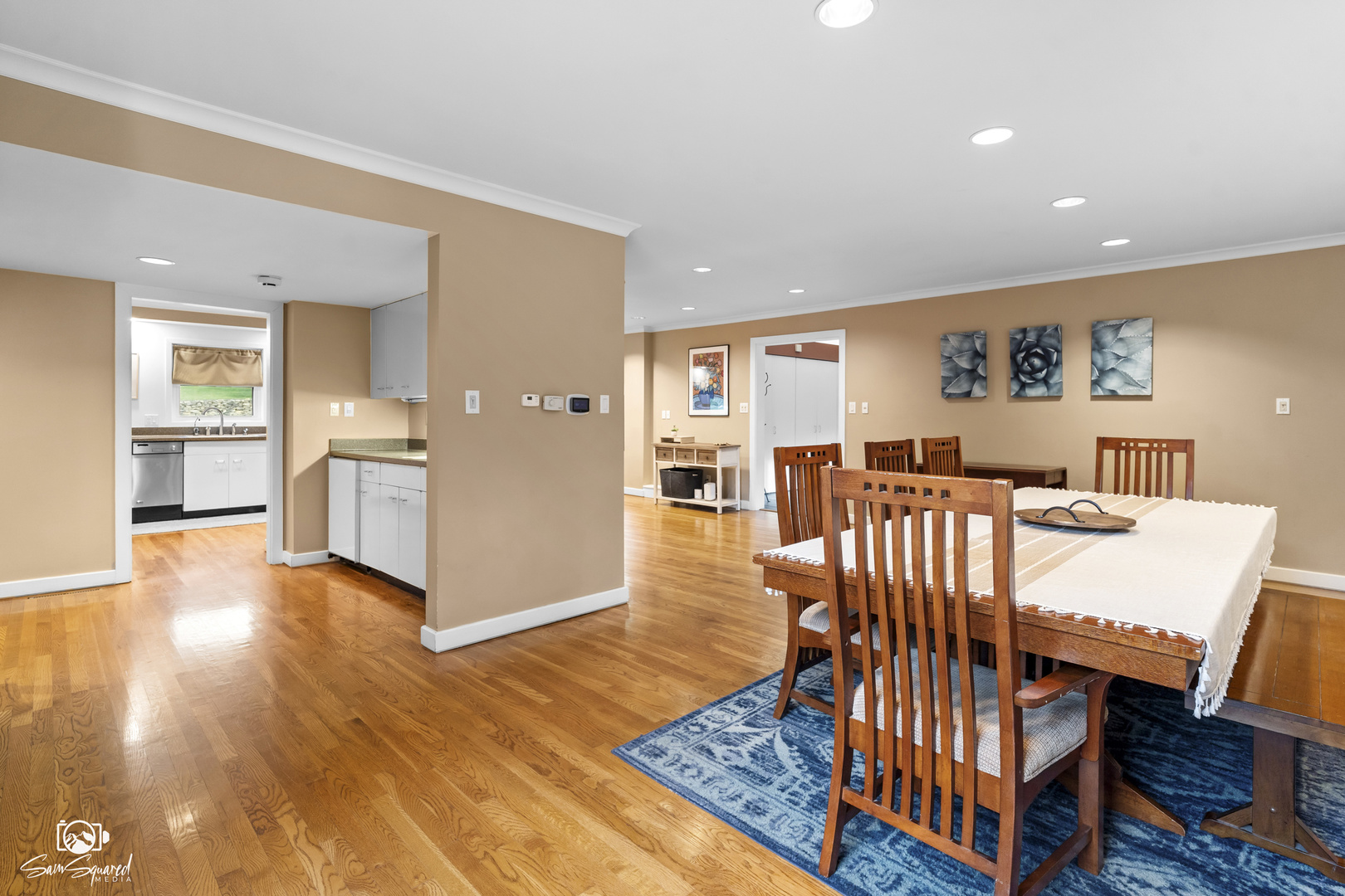 1886 Springview Drive Kankakee, IL 60901 - Photo 22 of 42 a living room with furniture and wooden floor