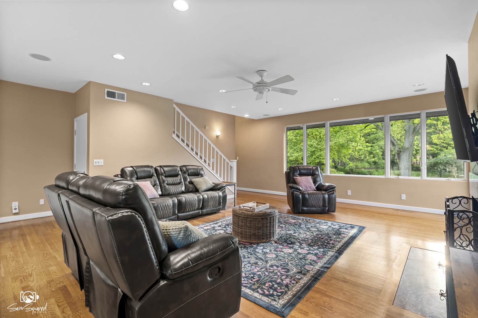 1886 Springview Drive Kankakee, IL 60901 - Photo 24 of 42 a living room with furniture and a large window