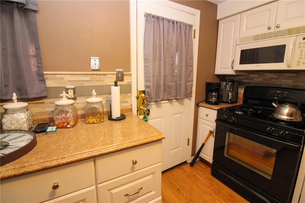 1013 3rd Street McKees Rocks, PA 15136 - Photo 7 of 18