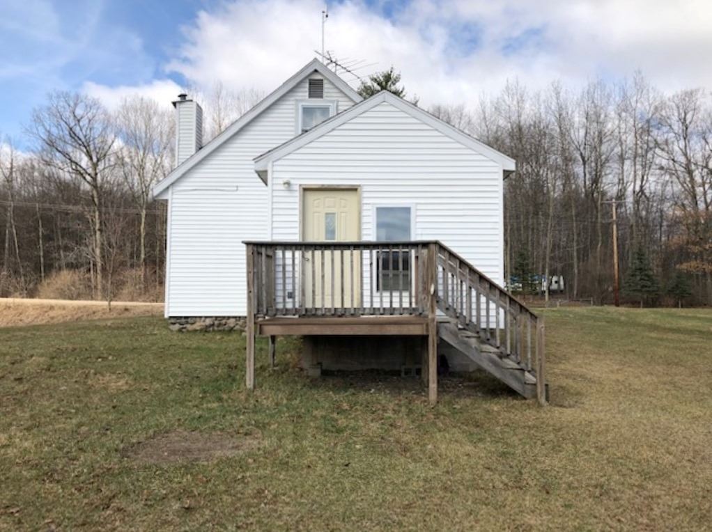 7416 North Deja Road Edmore, MI 48829 - Photo 22 of 32 1858972-21.JPG