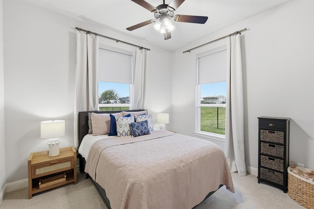 235 Columbia Court Springtown, TX 76082 - Photo 23 of 34